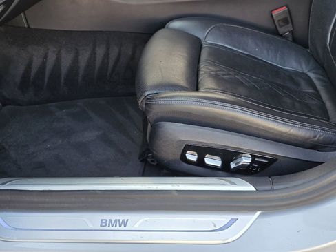 Used 2019 BMW 750i w/ Executive Package image 23