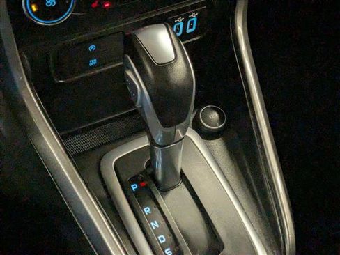 Used 2022 Ford EcoSport SE w/ SE Convenience Package image 18