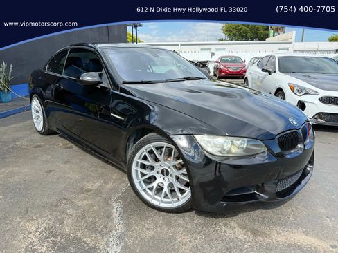 Used 2011 BMW M3 Convertible image 2