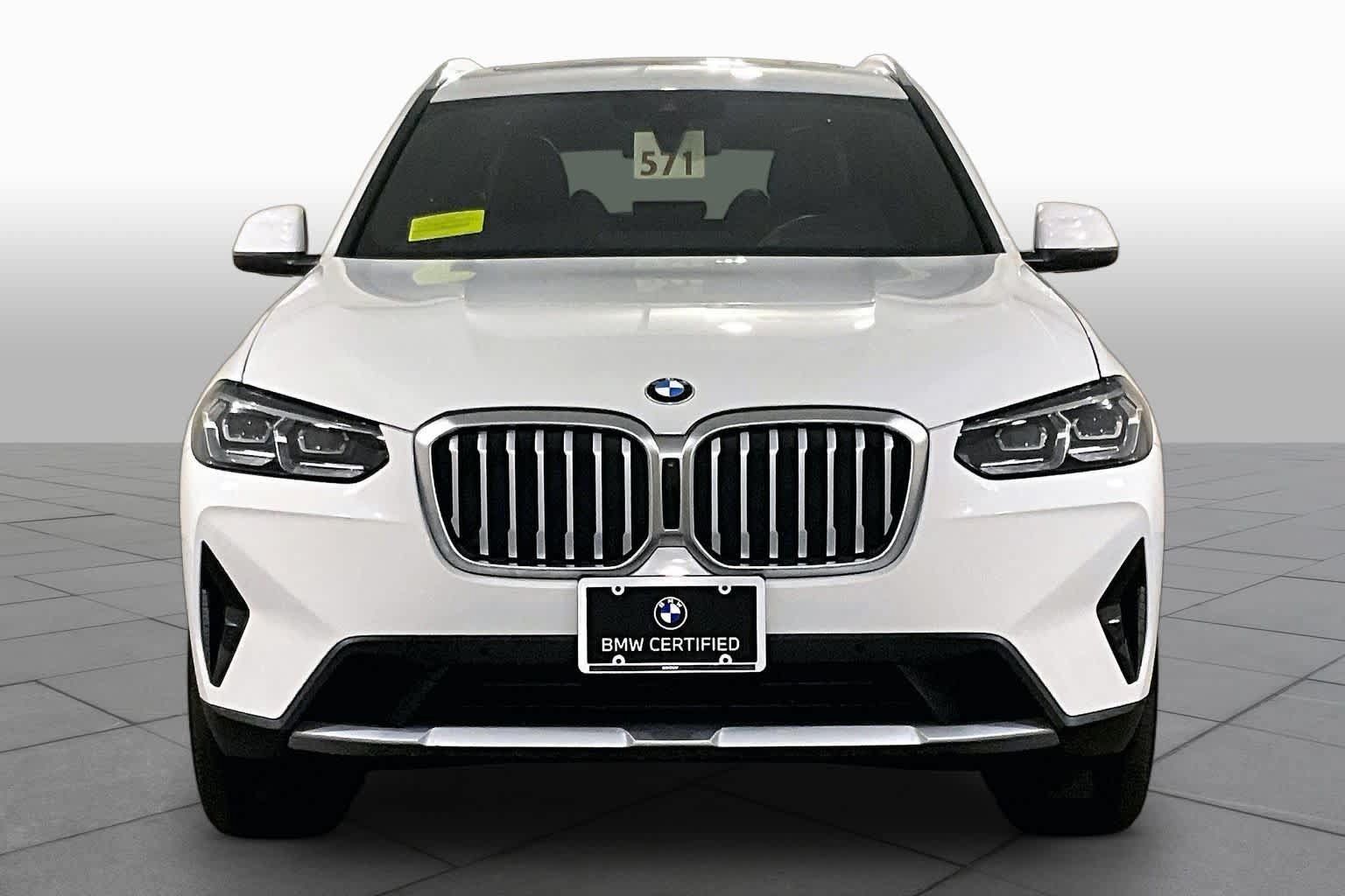 Used 2024 BMW X3 xDrive30i w/ Premium Package AWD/4WD image 3