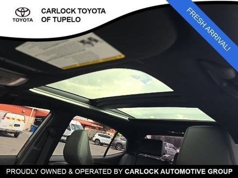 Used 2025 Toyota Camry XSE FWD image 11