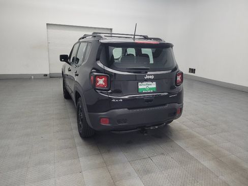 Used 2019 Jeep Renegade Sport image 5