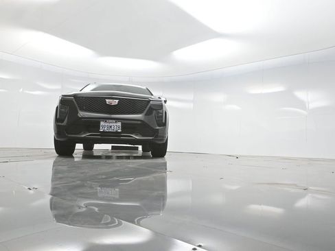 Used 2024 Cadillac XT4 Sport image 48