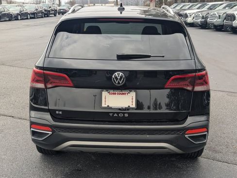 Used 2024 Volkswagen Taos SE image 6