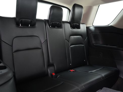 Used 2023 Nissan Pathfinder SL w/ SL Premium Package AWD/4WD image 16