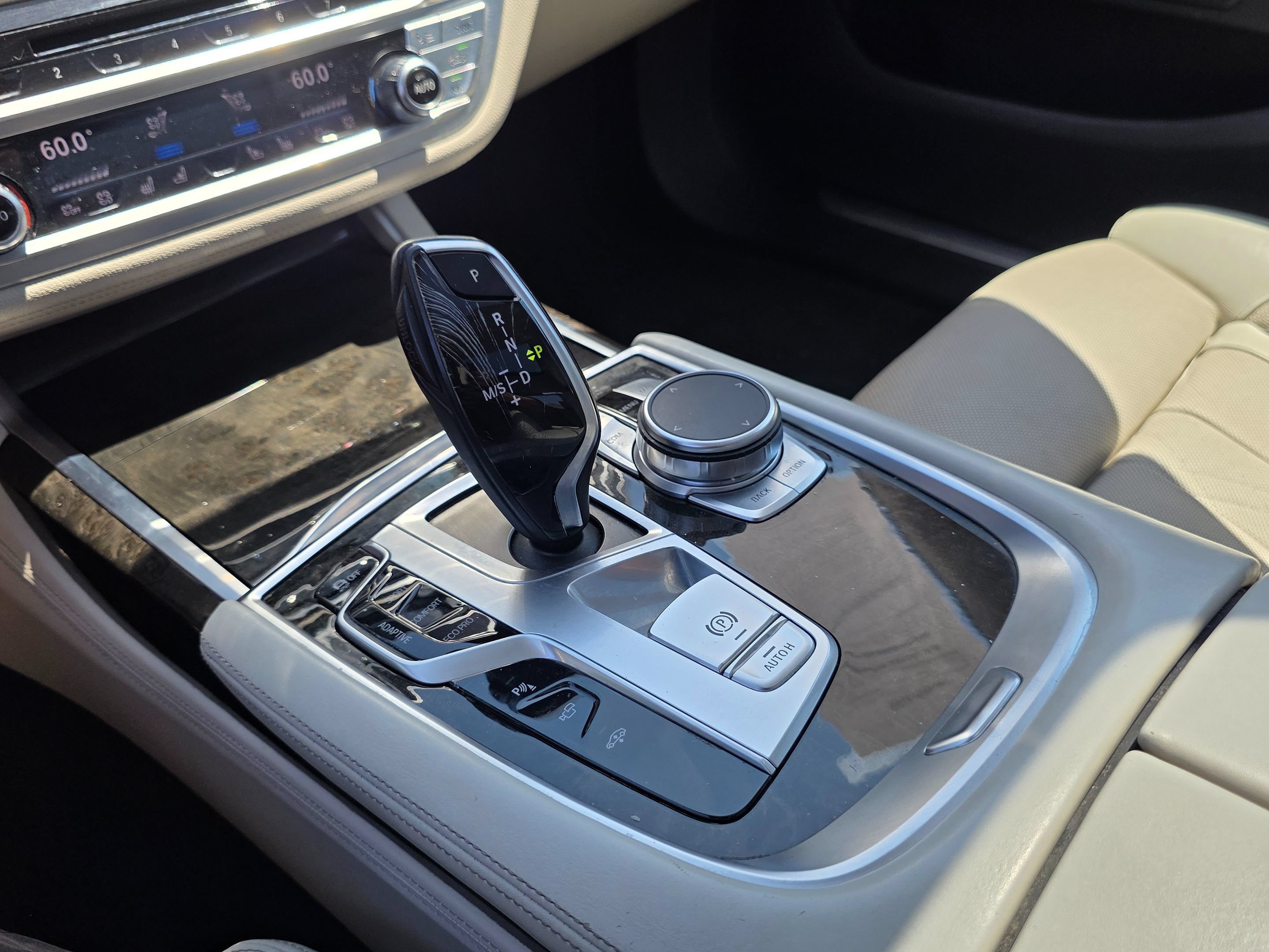 Used 2016 BMW 740i RWD image 30