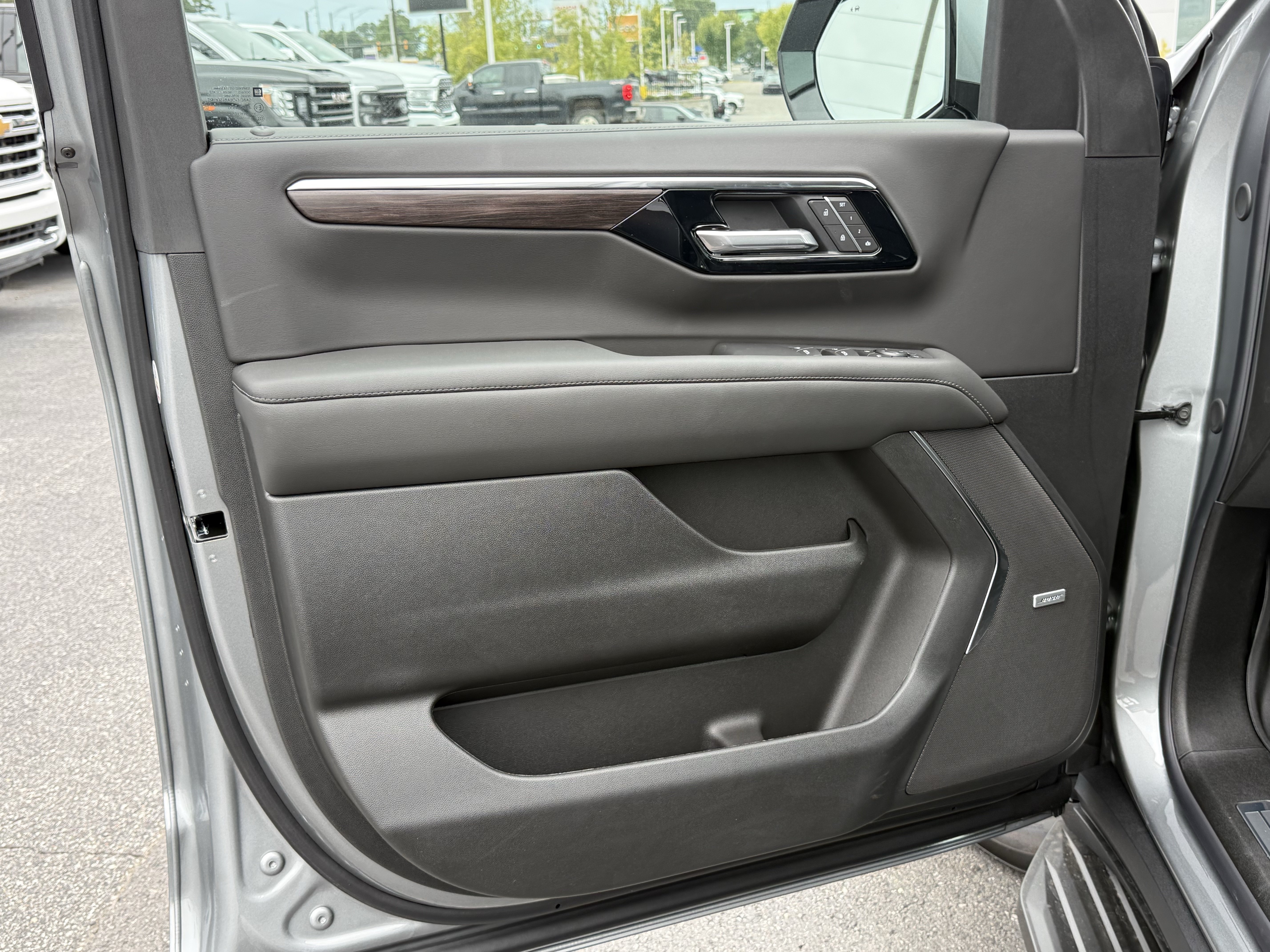 New 2027 Chevrolet Tahoe LT w/ Comfort Package RWD image 13