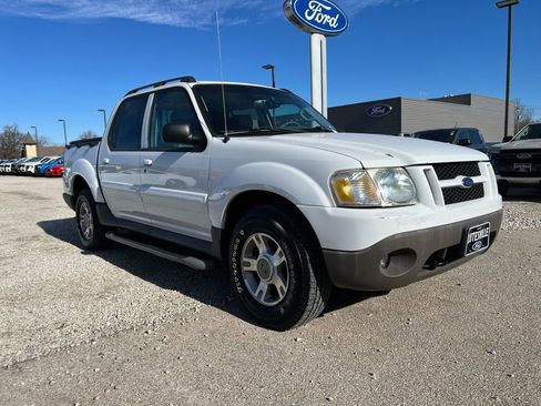 Used 2003 Ford Explorer Sport Trac XLS image 2