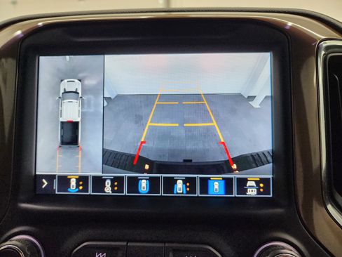 Used 2021 Chevrolet Silverado 2500 High Country w/ Z71 Off-Road Package image 14