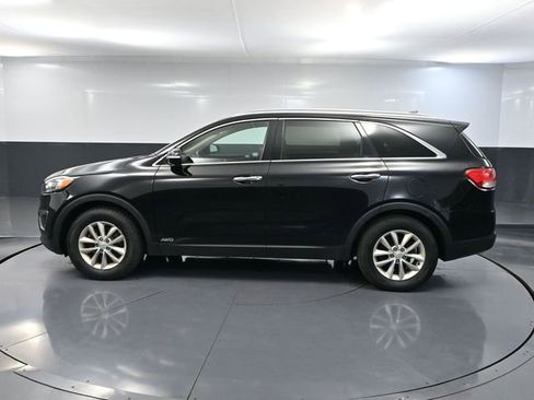Used 2017 Kia Sorento LX w/ LX Convenience Package AWD/4WD image 9