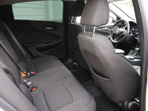 Used 2020 Chevrolet Malibu LT FWD image 11