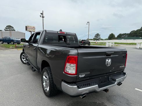 Used 2022 RAM 1500 Big Horn AWD/4WD image 17