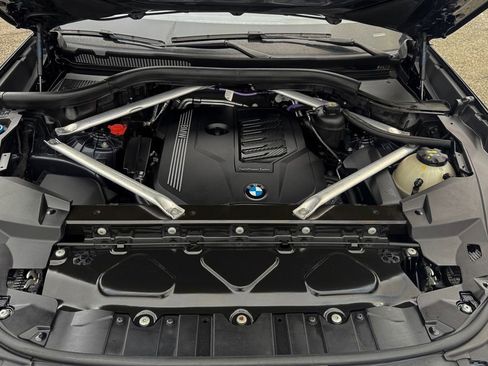 Used 2021 BMW X5 xDrive40i w/ M Sport Package AWD/4WD image 31