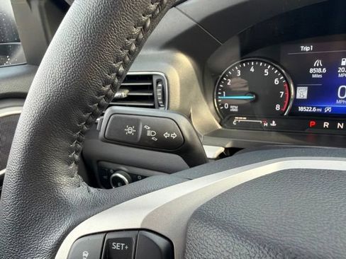 Used 2024 Ford Explorer XLT w/ Equipment Group 202A AWD/4WD image 33