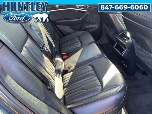 Used 2019 Audi e-tron Prestige w/ Prestige Package image 13