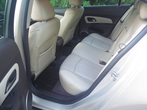 Used 2011 Chevrolet Cruze LTZ FWD image 15
