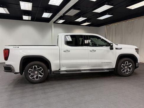 New 2026 GMC Sierra 1500 SLT w/ SLT Premium Package AWD/4WD image 6