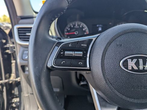 Used 2020 Kia Optima S FWD image 32