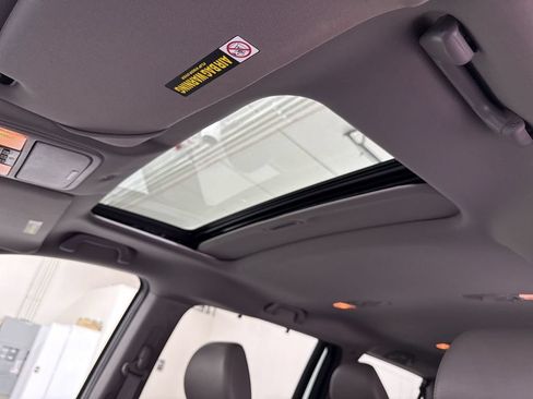 Used 2009 Honda Odyssey EX-L image 16
