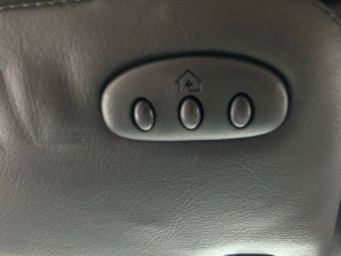 Used 2018 Maserati GranTurismo Sport image 23