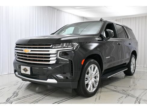 Used 2023 Chevrolet Tahoe High Country AWD/4WD image 4