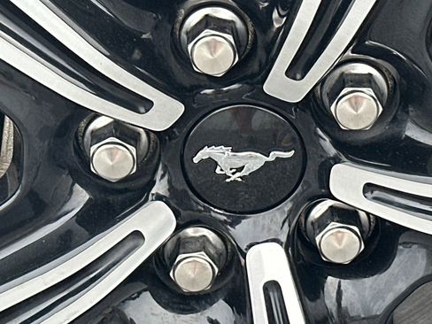 Certified 2024 Ford Mustang Coupe RWD image 33