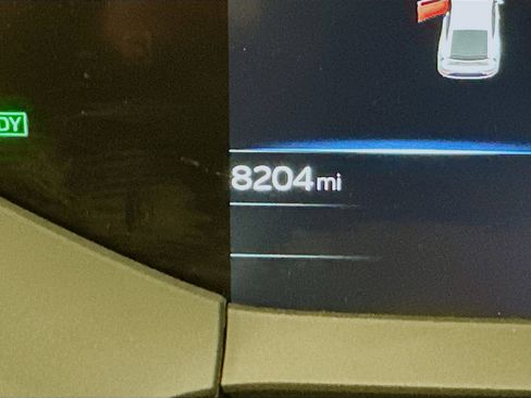 Used 2025 Toyota Prius Plug-In Hybrid image 19