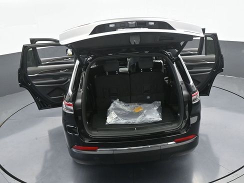 Used 2025 Jeep Grand Cherokee L Limited image 63