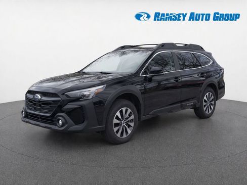Certified 2024 Subaru Outback Premium AWD/4WD image 1