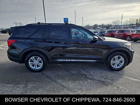 Used 2023 Ford Explorer XLT w/ Class IV Trailer Tow Package image 6