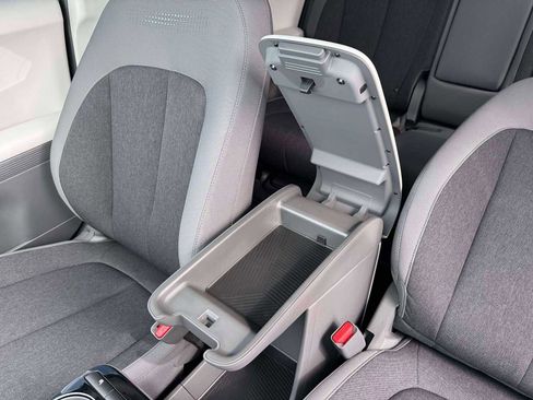 New 2026 Hyundai Ioniq 5 SE image 18