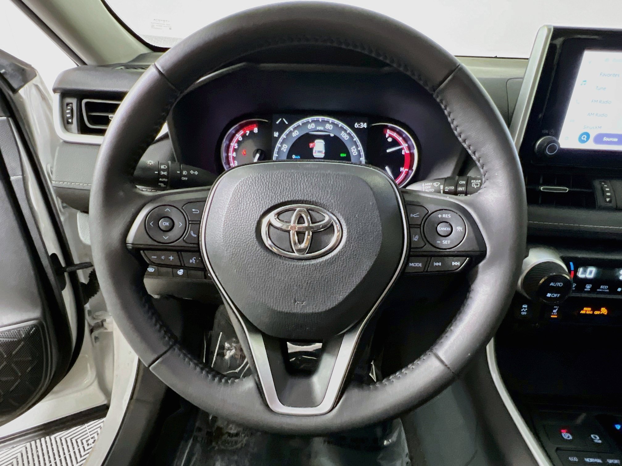 Used 2025 Toyota RAV4 XLE Premium w/ Weather Package FWD image 17