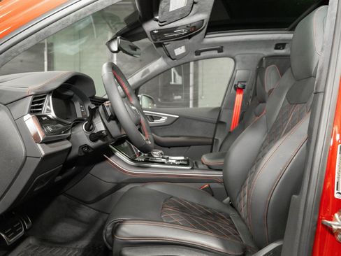 Used 2025 Audi SQ7 Prestige w/ Prestige Package AWD/4WD image 33