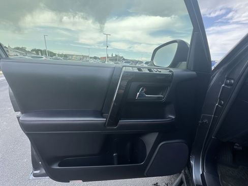 Used 2023 Toyota 4Runner TRD Off-Road Premium image 23