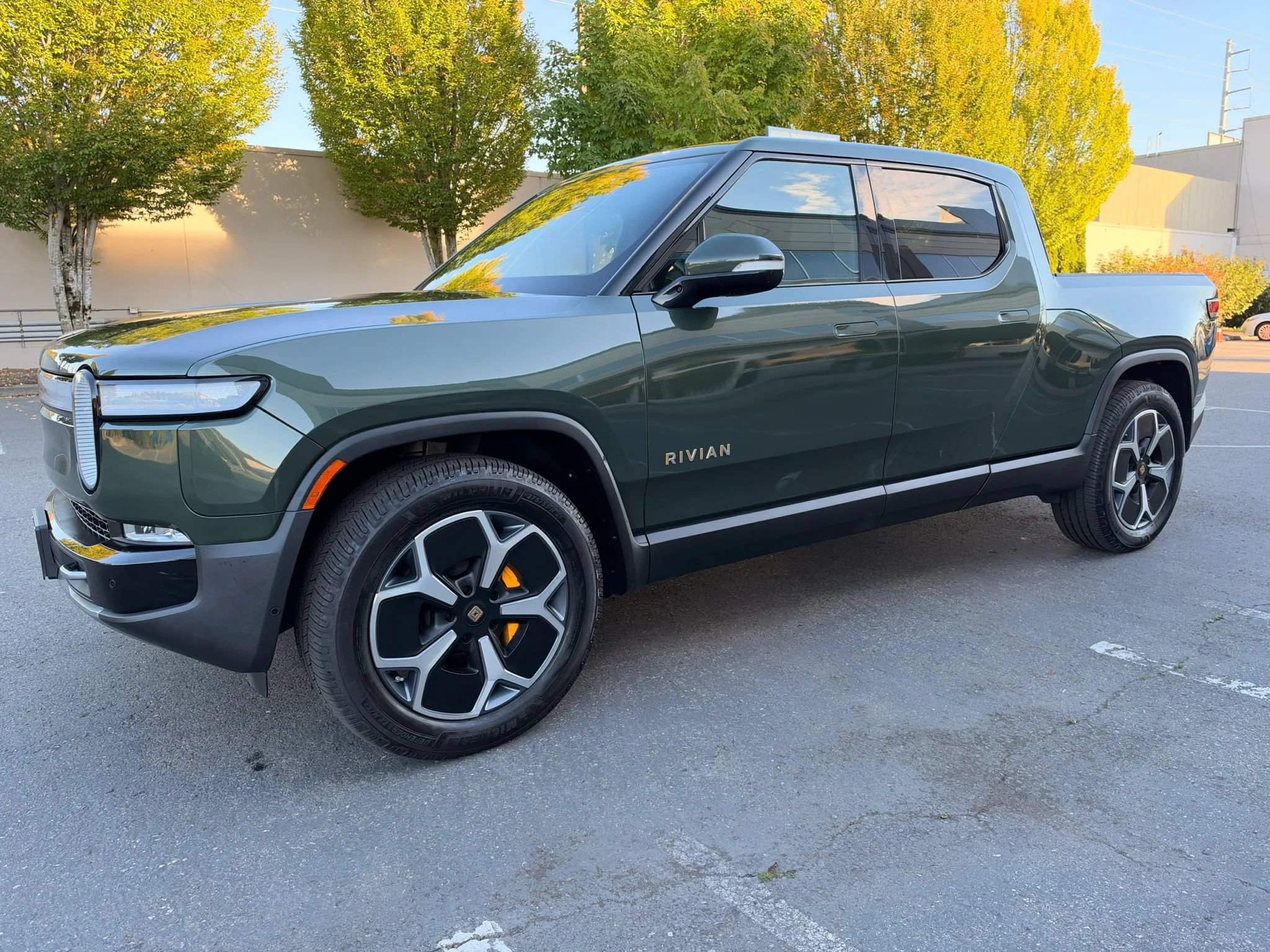 Used 2022 Rivian R1T Adventure AWD/4WD image 7