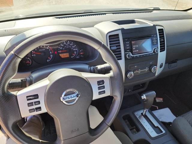 Used 2018 Nissan Frontier SV RWD image 4