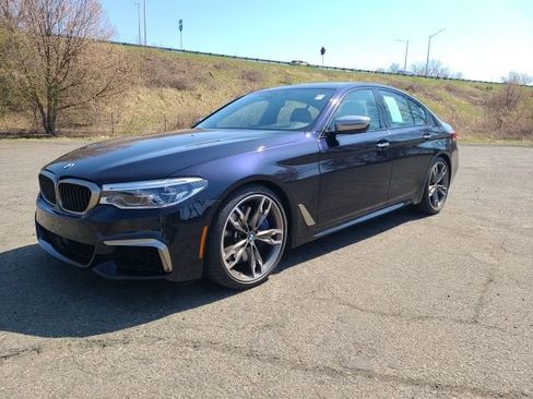 Used 2018 BMW M550i xDrive image 2