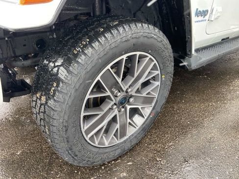 Used 2024 Jeep Wrangler High Altitude image 6