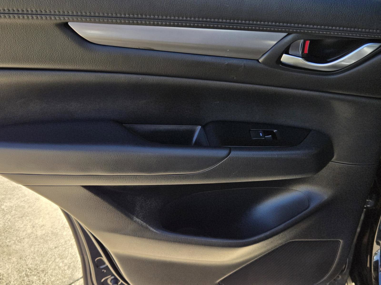 Used 2021 MAZDA CX-5 Touring FWD image 15