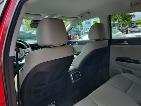 Used 2021 Kia Sportage EX FWD image 13