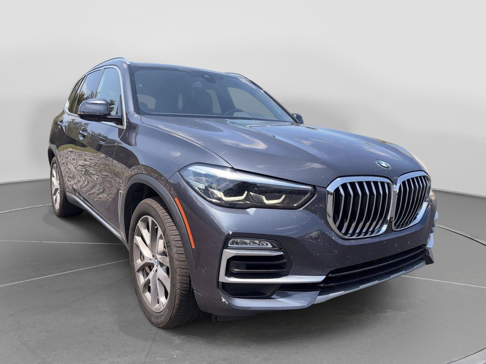 Used 2019 BMW X5 xDrive40i w/ Convenience Package AWD/4WD image 4