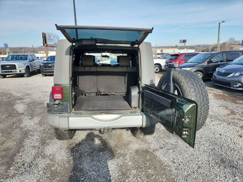 Used 2008 Jeep Wrangler Unlimited Sahara w/ Dual Top Group image 26