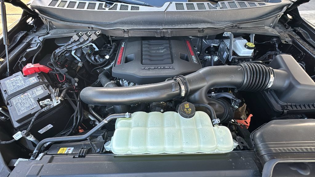 New 2025 Ford F150 Raptor AWD/4WD image 18