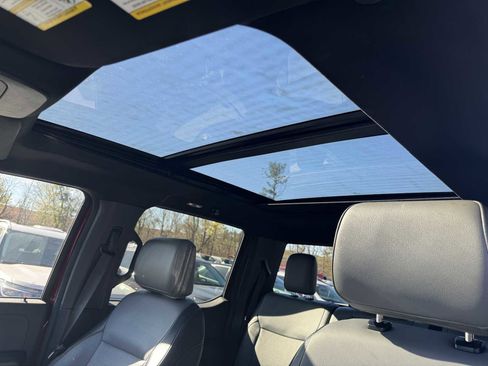 Used 2024 Ford F150 Lightning Lariat image 39