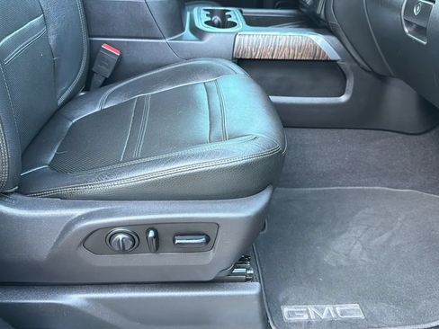 Used 2019 GMC Sierra 1500 Denali w/ Denali Ultimate Package AWD/4WD image 13
