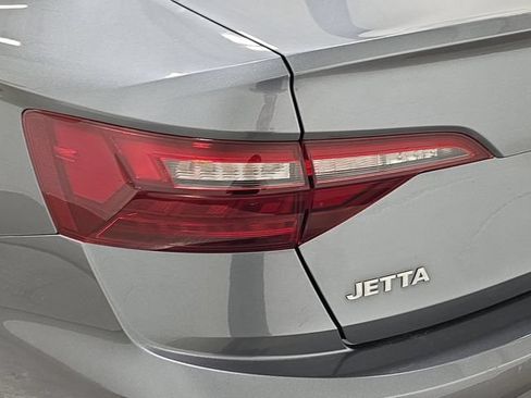 Used 2021 Volkswagen Jetta R-Line FWD image 31