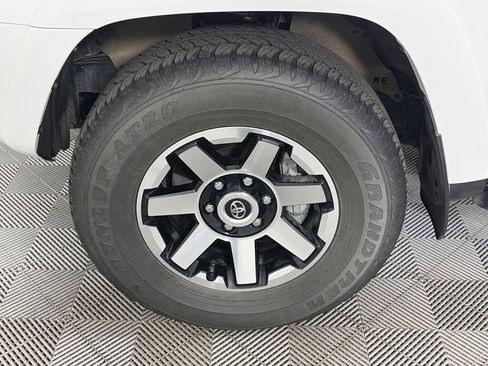 Used 2023 Toyota 4Runner TRD Off-Road Premium image 8