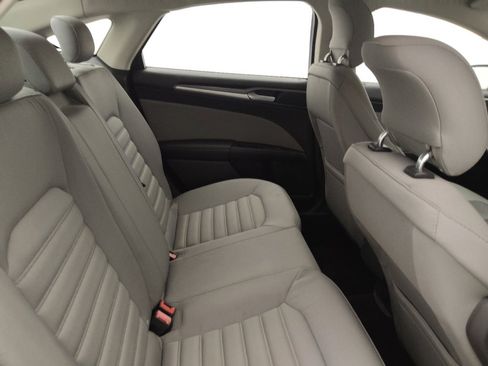 Used 2014 Ford Fusion S FWD image 19
