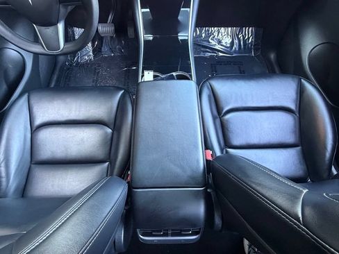 Used 2021 Tesla Model Y Long Range AWD/4WD image 47