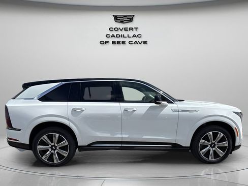New 2025 Cadillac Escalade IQ Luxury 2 image 16